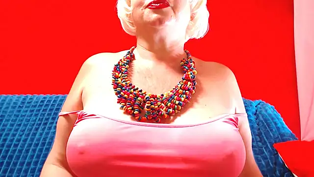 Snapshot of NaughtyMILF4UX chatting on 07/05/26, 03:45 NaughtyMILF4UX online show from 07/05/26, 03:45