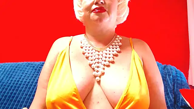 Snapshot of NaughtyMILF4UX chatting on 07/11/26, 03:20 NaughtyMILF4UX online show from 07/11/26, 03:20