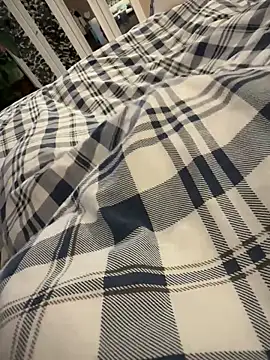 Manu1983el01 online show from 04/16/26, 10:12