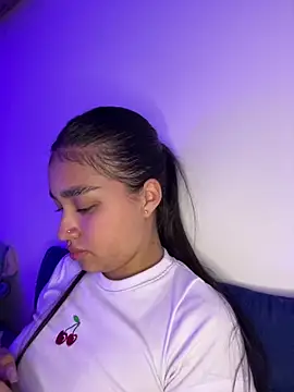 Iam samanthaaa online show from 12/21/25, 04:30