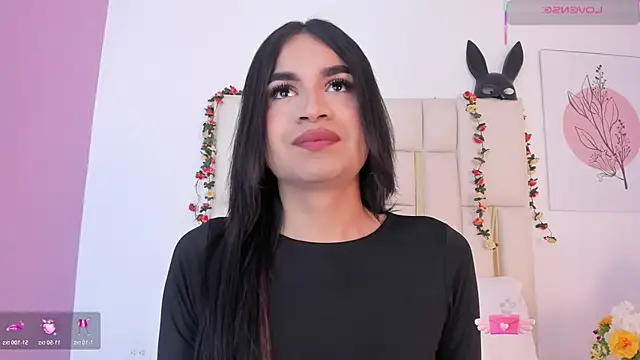 Snapshot of Silvanna-Casstro chatting on 01/06/26, 11:47 Silvanna-Casstro online show from 01/06/26, 11:47