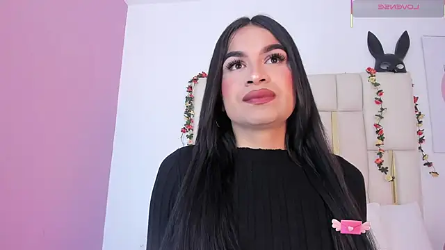 Snapshot of Silvanna-Casstro chatting on 01/08/26, 11:56 Silvanna-Casstro online show from 01/08/26, 11:56