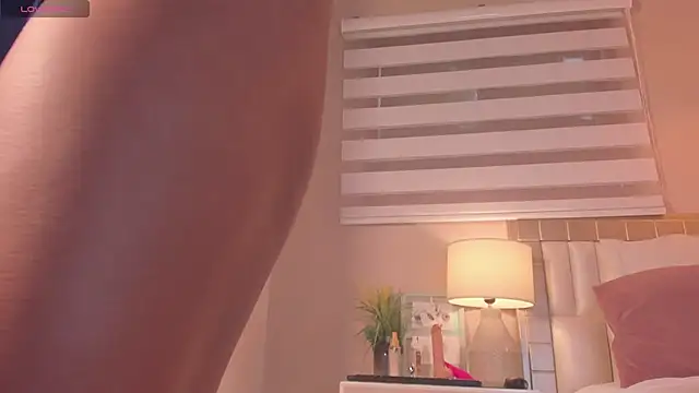 Snapshot of _emily__st chatting on 01/12/26, 11:48 emily st online show from 01/12/26, 11:48