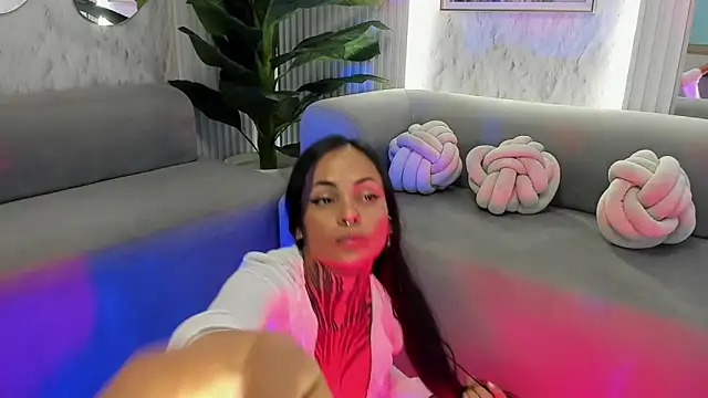 cheekybitch  online show from 01/08/26, 03:09