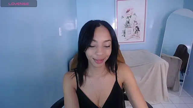 Snapshot of luna_meow_t chatting on 12/21/25, 07:54 luna meow t online show from 12/21/25, 07:54