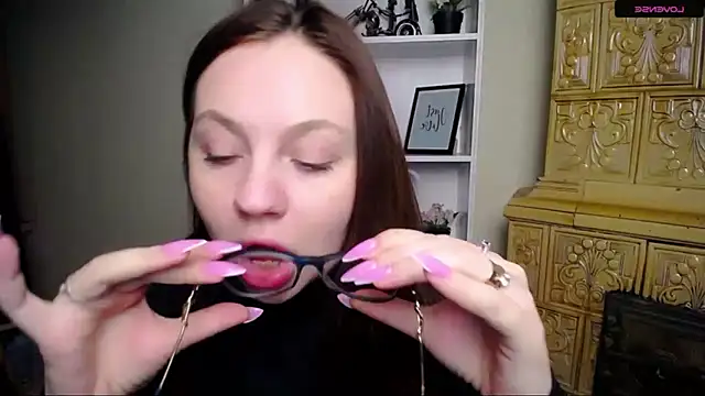 LiliaErmi online show from 01/10/26, 05:53