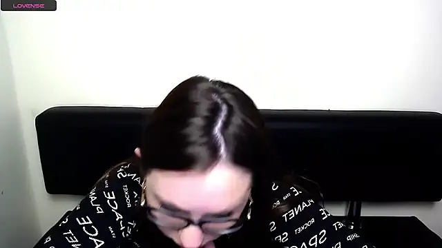 LiliaErmi online show from 03/27/26, 08:37