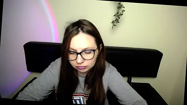 LiliaErmi online show from 04/16/26, 06:14