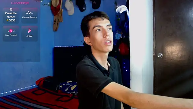 Snapshot of Juan_Gomezz26 chatting on 05/25/26, 04:18 Juan Gomezz26 online show from 05/25/26, 04:18