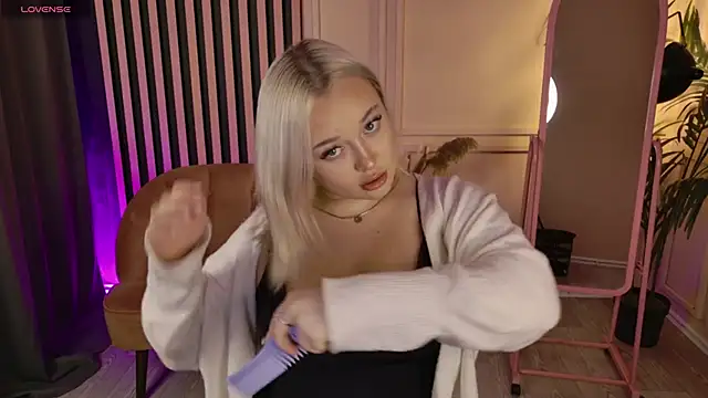 baby crazy love online show from 12/20/25, 01:07