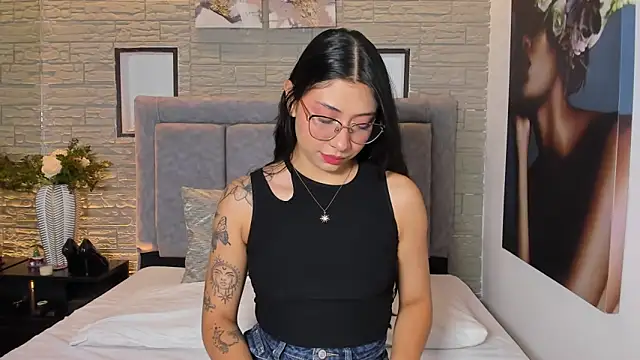 LanaRouse online show from 01/06/26, 01:15