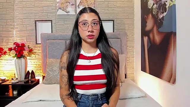 LanaRouse online show from 02/04/26, 10:26