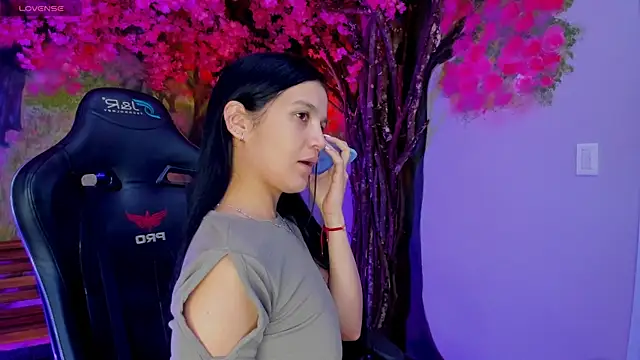 marahanson  online show from 01/05/26, 05:27