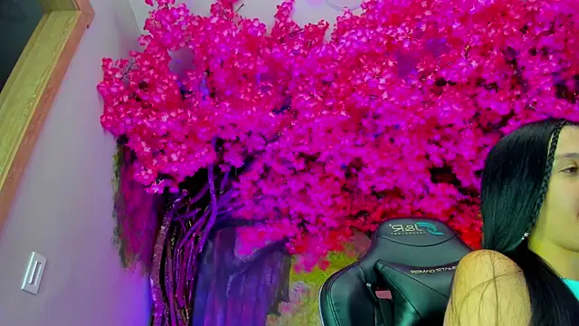 marahanson  online show from 01/15/26, 07:39