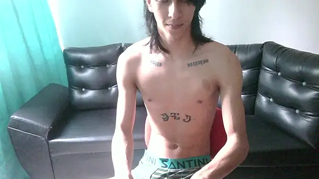 Snapshot of SebasT-sex chatting on 02/24/26, 05:55 SebasT-sex online show from 02/24/26, 05:55