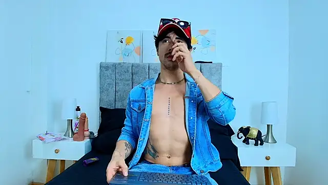 Ethan Briggs online show from 01/06/26, 02:48