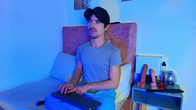 Ethan Briggs online show from 01/07/26, 03:42