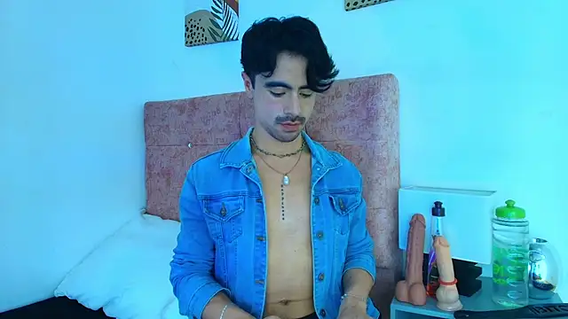 Ethan Briggs online show from 01/14/26, 03:45