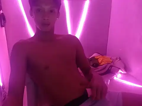 Massive hunk online show from 03/08/26, 06:12