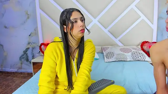 Ardiente couple online show from 12/14/25, 08:30