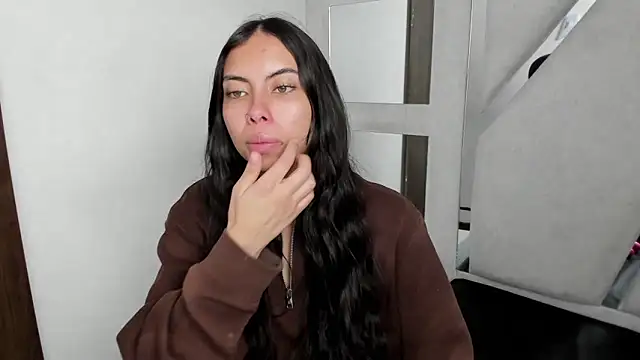 Alana Hotterr online show from 01/18/26, 05:00