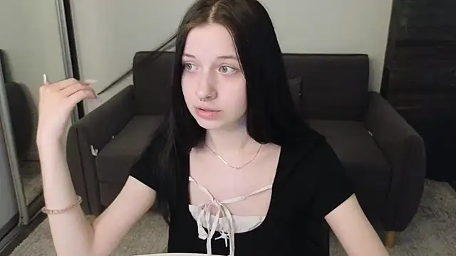 AlicePowells online show from 05/27/26, 11:07