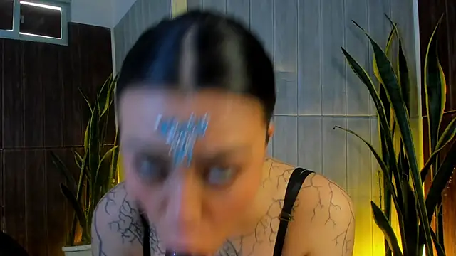 Adelaindiamond  online show from 03/31/26, 12:27