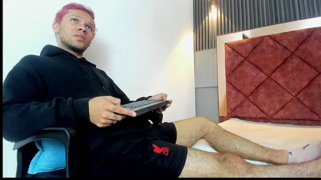 TAYSON SCOTT online show from 12/22/25, 12:13