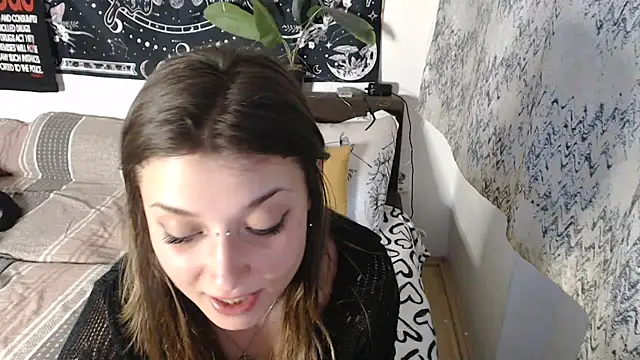 AlienforTwenty online show from 03/27/26, 03:45