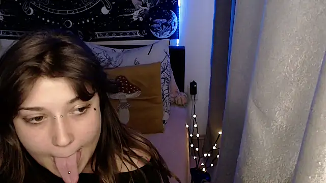 AlienforTwenty online show from 06/02/26, 01:13