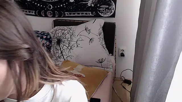 AlienforTwenty online show from 06/25/26, 10:53
