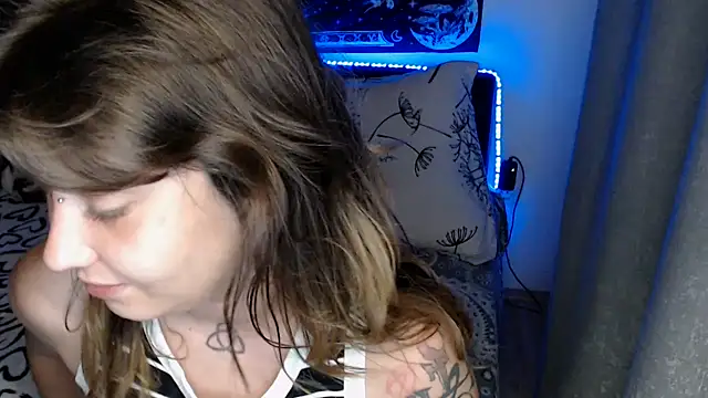 AlienforTwenty online show from 07/04/26, 12:17
