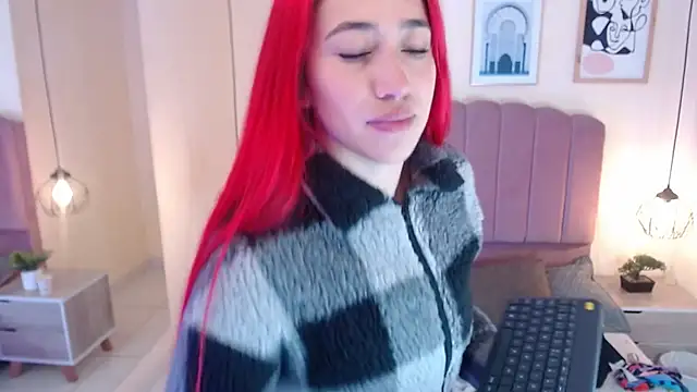 Celestee15  online show from 12/18/25, 11:27