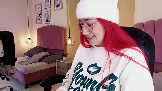 Celestee15  online show from 12/22/25, 11:29