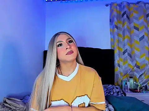 georgiina giio online show from 12/22/25, 10:51