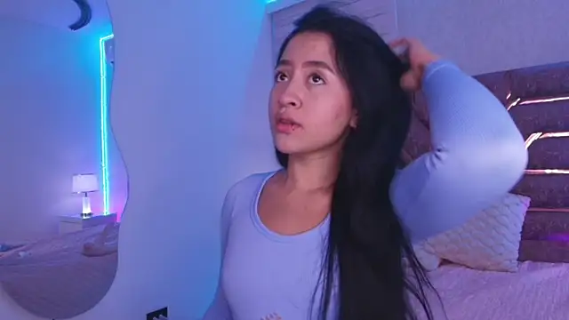 Snapshot of sofia_go_ chatting on 04/28/26, 11:59 sofia go online show from 04/28/26, 11:59