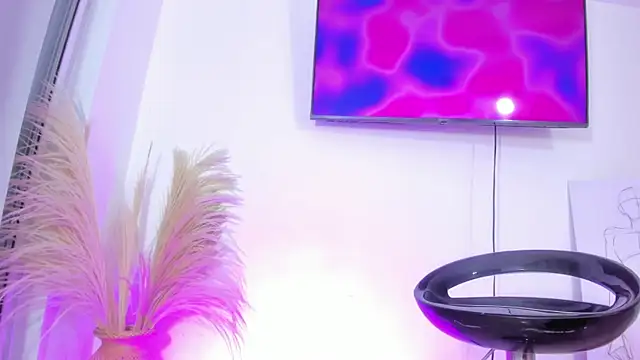 Camila saaenz online show from 03/29/26, 06:13