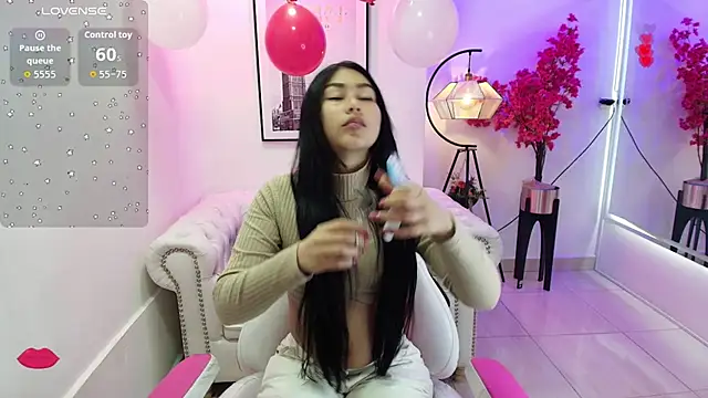 Carolina cherry online show from 02/11/26, 11:59