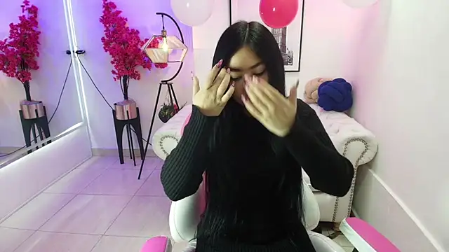 Carolina cherry online show from 02/18/26, 12:01