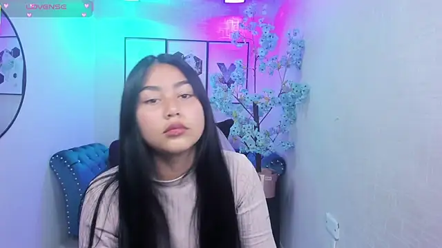Carolina cherry online show from 06/13/26, 12:47