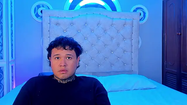 Beele and Evie online show from 02/28/26, 08:10