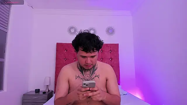 Beele and Evie online show from 03/03/26, 01:50