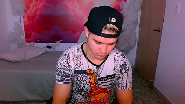 RayanLynxx online show from 12/18/25, 07:20