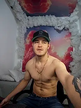 RayanLynxx online show from 12/20/25, 08:16