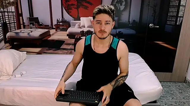 RayanLynxx online show from 01/09/26, 07:59