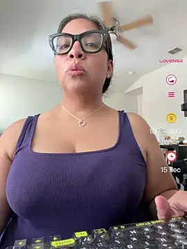 BettyWhispers online show from 05/26/26, 07:43