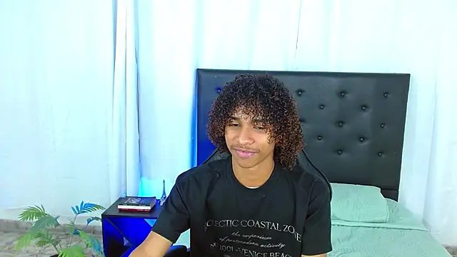 angelll18  online show from 02/22/26, 02:04