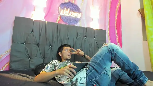 Straight Guy22 online show from 01/08/26, 04:15