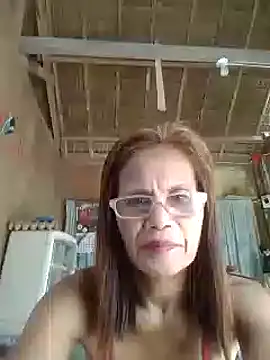 Snapshot of Petite_elise chatting on 01/08/26, 12:24 Petite elise online show from 01/08/26, 12:24