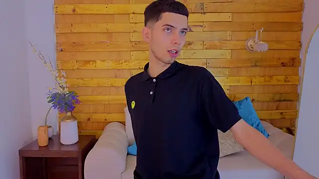 prettyboyy 13 online show from 01/09/26, 08:10